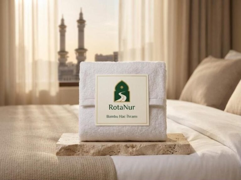 Bamboo Hajj ihram 110x220 cm single set, in a RotaNur-labeled box