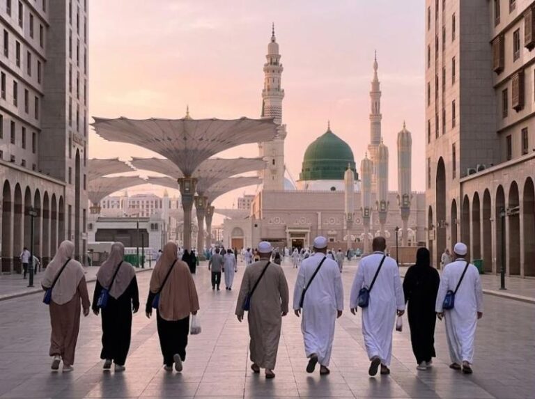RotaNur 10-day economy Umrah tour to Makkah and Madinah
