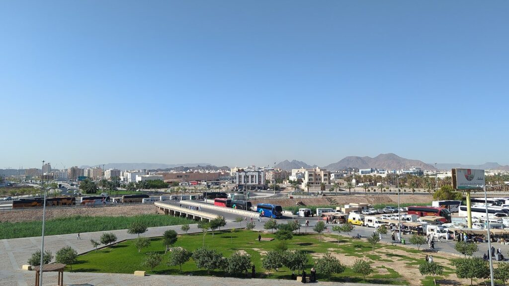 Uhud Dağı ve çevresinin görünümü